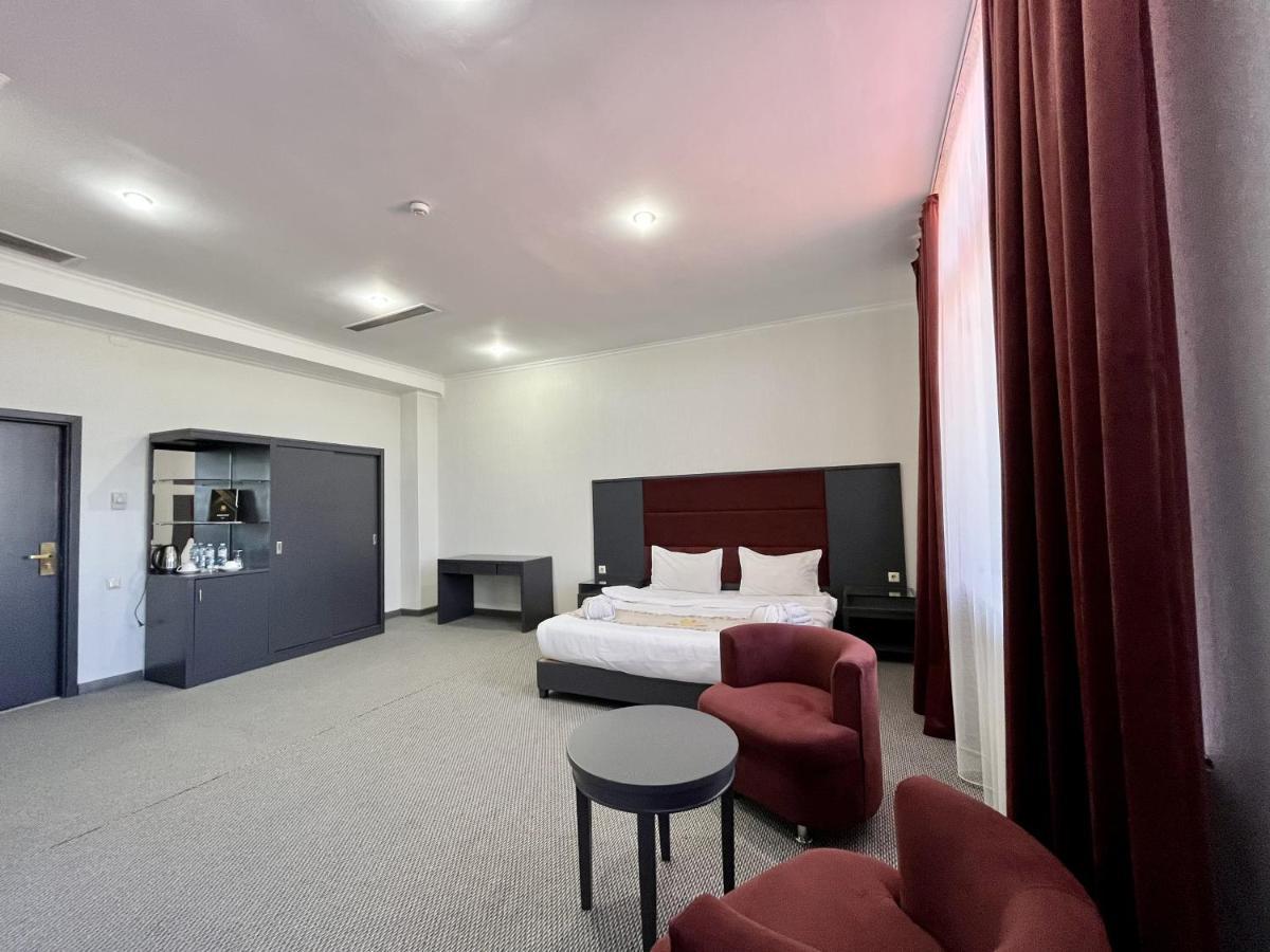Almaty Grand Erbil Hotel Dış mekan fotoğraf